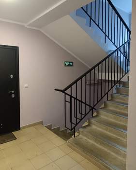 2-к квартира, вторичка, 61м2, 1/8 этаж