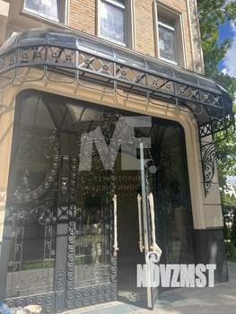 2-к квартира, вторичка, 110м2, 1/4 этаж