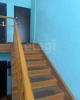 4-к квартира, вторичка, 103м2, 2/2 этаж