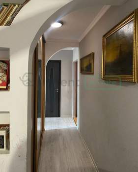 3-к квартира, вторичка, 72м2, 9/9 этаж