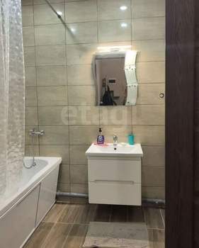 2-к квартира, вторичка, 58м2, 3/15 этаж