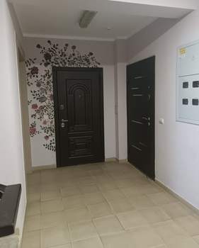 2-к квартира, вторичка, 61м2, 1/8 этаж