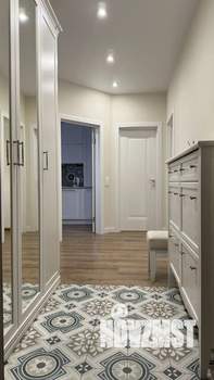 2-к квартира, вторичка, 63м2, 1/10 этаж