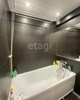 3-к квартира, вторичка, 42м2, 1/5 этаж