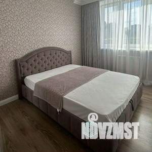 2-к квартира, вторичка, 64м2, 1/9 этаж