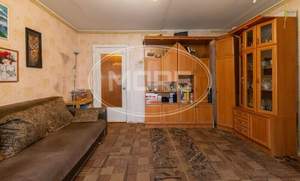 4-к квартира, вторичка, 62м2, 1/9 этаж