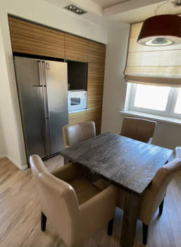 3-к квартира, вторичка, 118м2, 8/8 этаж