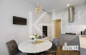 3-к квартира, вторичка, 94м2, 8/10 этаж