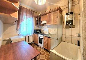 3-к квартира, вторичка, 65м2, 4/4 этаж