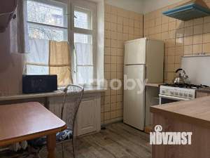 2-к квартира, вторичка, 43м2, 1/4 этаж