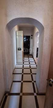 2-к квартира, вторичка, 46м2, 1/4 этаж