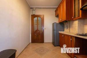 3-к квартира, вторичка, 57м2, 1/2 этаж