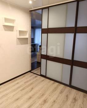 1-к квартира, вторичка, 42м2, 9/9 этаж