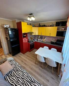 2-к квартира, вторичка, 59м2, 9/9 этаж
