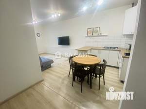 2-к квартира, вторичка, 62м2, 1/10 этаж