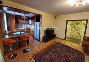 3-к квартира, вторичка, 104м2, 10/10 этаж