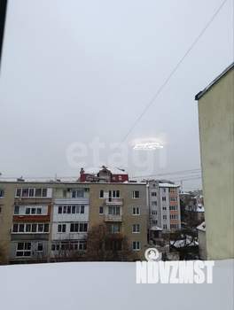 2-к квартира, вторичка, 61м2, 5/5 этаж