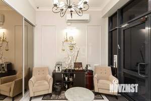 4-к квартира, вторичка, 155м2, 1/10 этаж