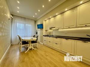 2-к квартира, вторичка, 77м2, 1/12 этаж