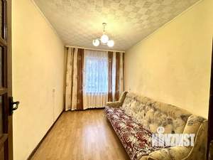 4-к квартира, вторичка, 62м2, 1/5 этаж