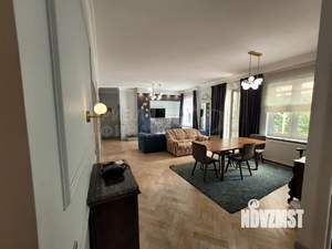 4-к квартира, вторичка, 136м2, 2/3 этаж