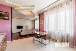 3-к квартира, вторичка, 140м2, 4/7 этаж