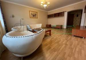2-к квартира, вторичка, 74м2, 2/4 этаж