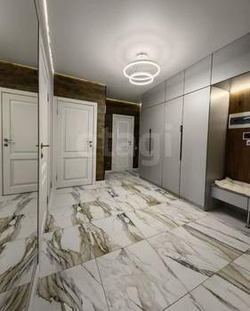 3-к квартира, вторичка, 81м2, 7/10 этаж