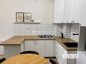 2-к квартира, вторичка, 62м2, 1/10 этаж