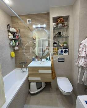 2-к квартира, вторичка, 77м2, 9/9 этаж