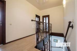 5-к квартира, вторичка, 210м2, 3/3 этаж