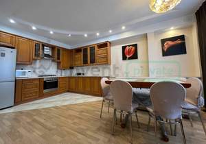 2-к квартира, вторичка, 74м2, 2/4 этаж