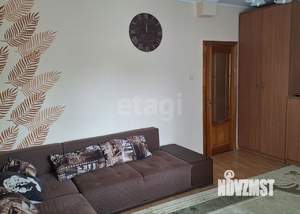 2-к квартира, вторичка, 61м2, 1/4 этаж