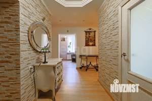 4-к квартира, вторичка, 98м2, 2/4 этаж