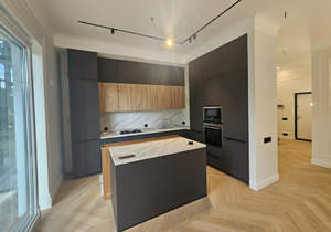 3-к квартира, вторичка, 109м2, 2/4 этаж