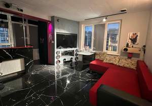 2-к квартира, вторичка, 55м2, 7/16 этаж