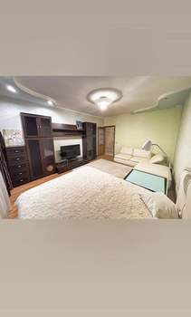 2-к квартира, вторичка, 63м2, 1/9 этаж