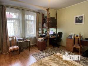 5-к квартира, вторичка, 132м2, 2/2 этаж