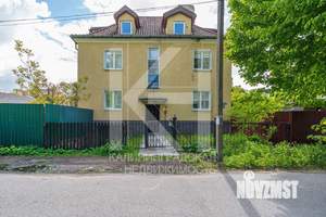 4-к квартира, вторичка, 106м2, 2/2 этаж