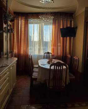 3-к квартира, вторичка, 85м2, 7/10 этаж