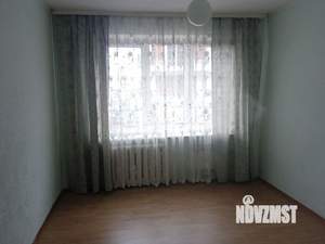 4-к квартира, вторичка, 63м2, 1/5 этаж