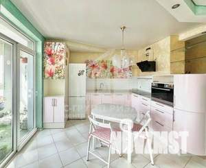 2-к квартира, вторичка, 63м2, 9/9 этаж
