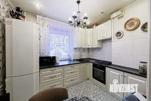 4-к квартира, вторичка, 73м2, 3/3 этаж