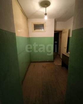 2-к квартира, вторичка, 40м2, 1/5 этаж