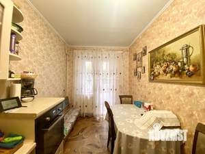 2-к квартира, вторичка, 58м2, 1/5 этаж
