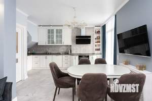 4-к квартира, вторичка, 153м2, 9/10 этаж