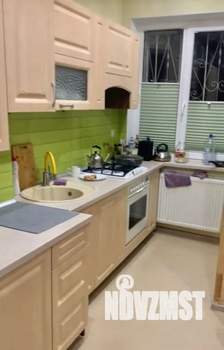 2-к квартира, вторичка, 58м2, 1/3 этаж