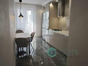 2-к квартира, вторичка, 70м2, 8/9 этаж