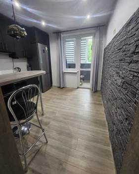2-к квартира, вторичка, 65м2, 1/13 этаж