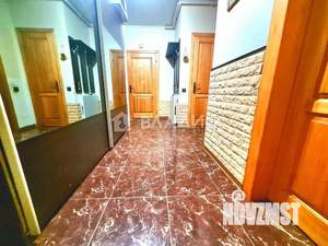 2-к квартира, вторичка, 67м2, 1/10 этаж